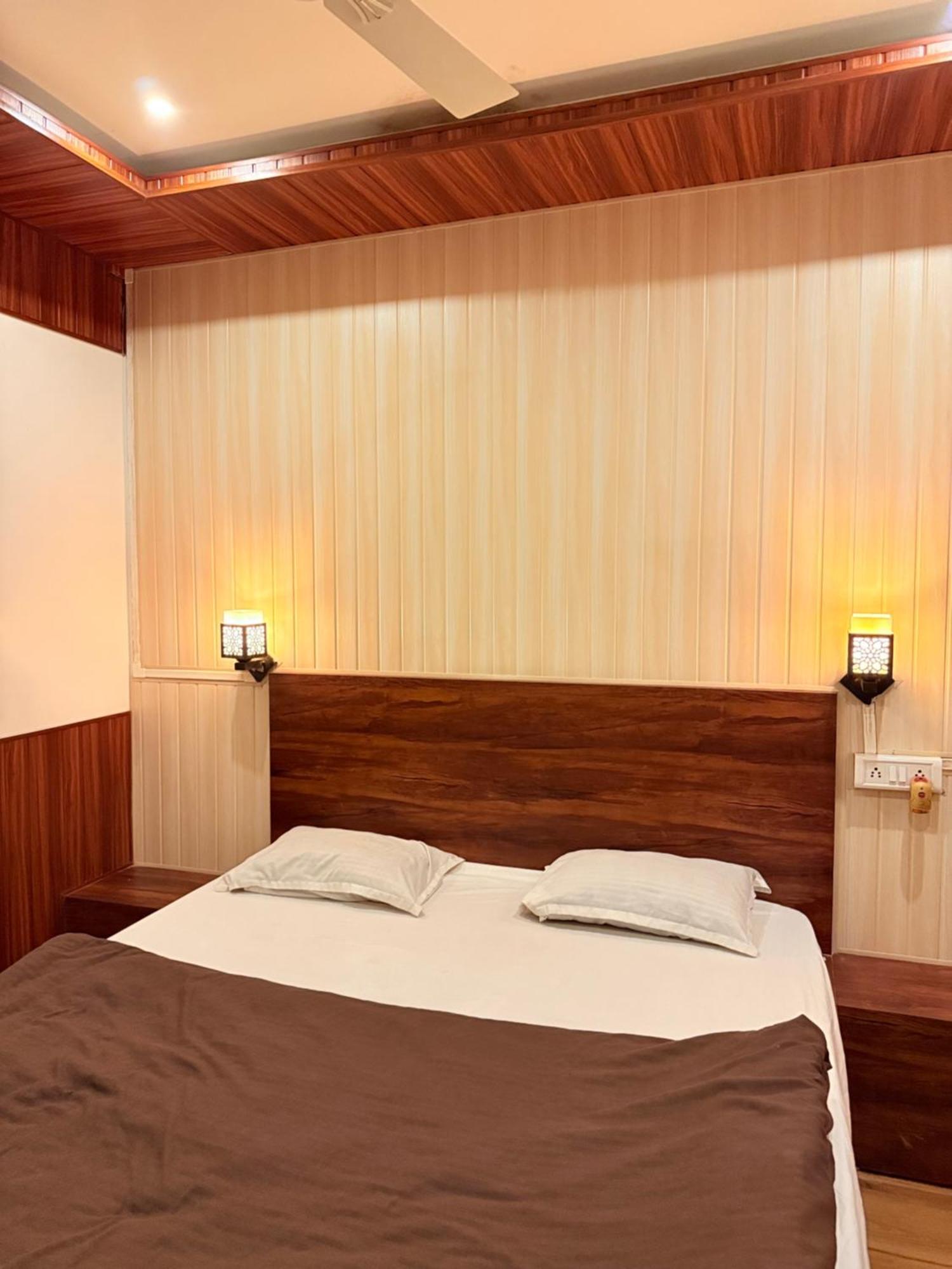 Dream Lodging Сілчар Екстер'єр фото